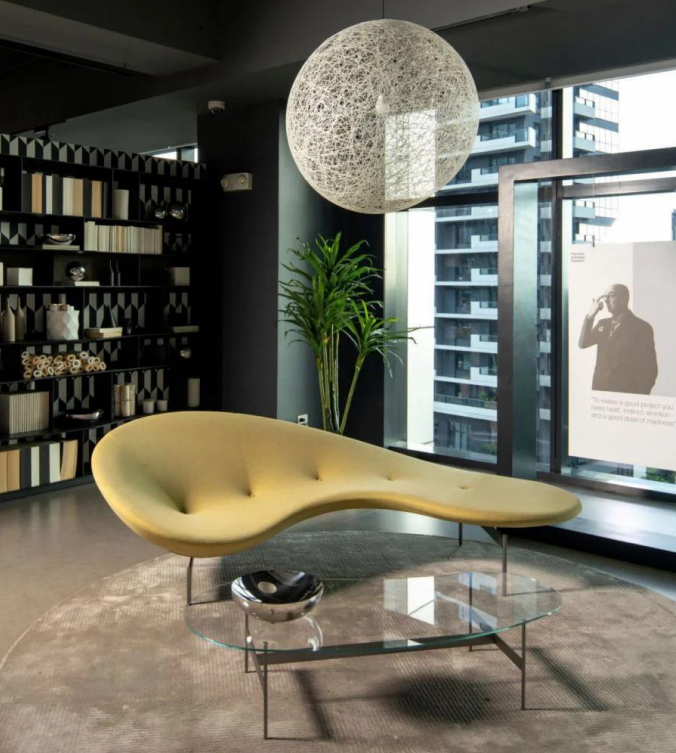 Chaise Longues
