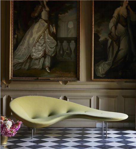 Chaise Longues